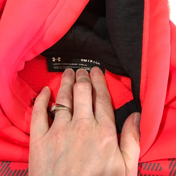 Under Armour Sweatshirt - Picture 2 of 3